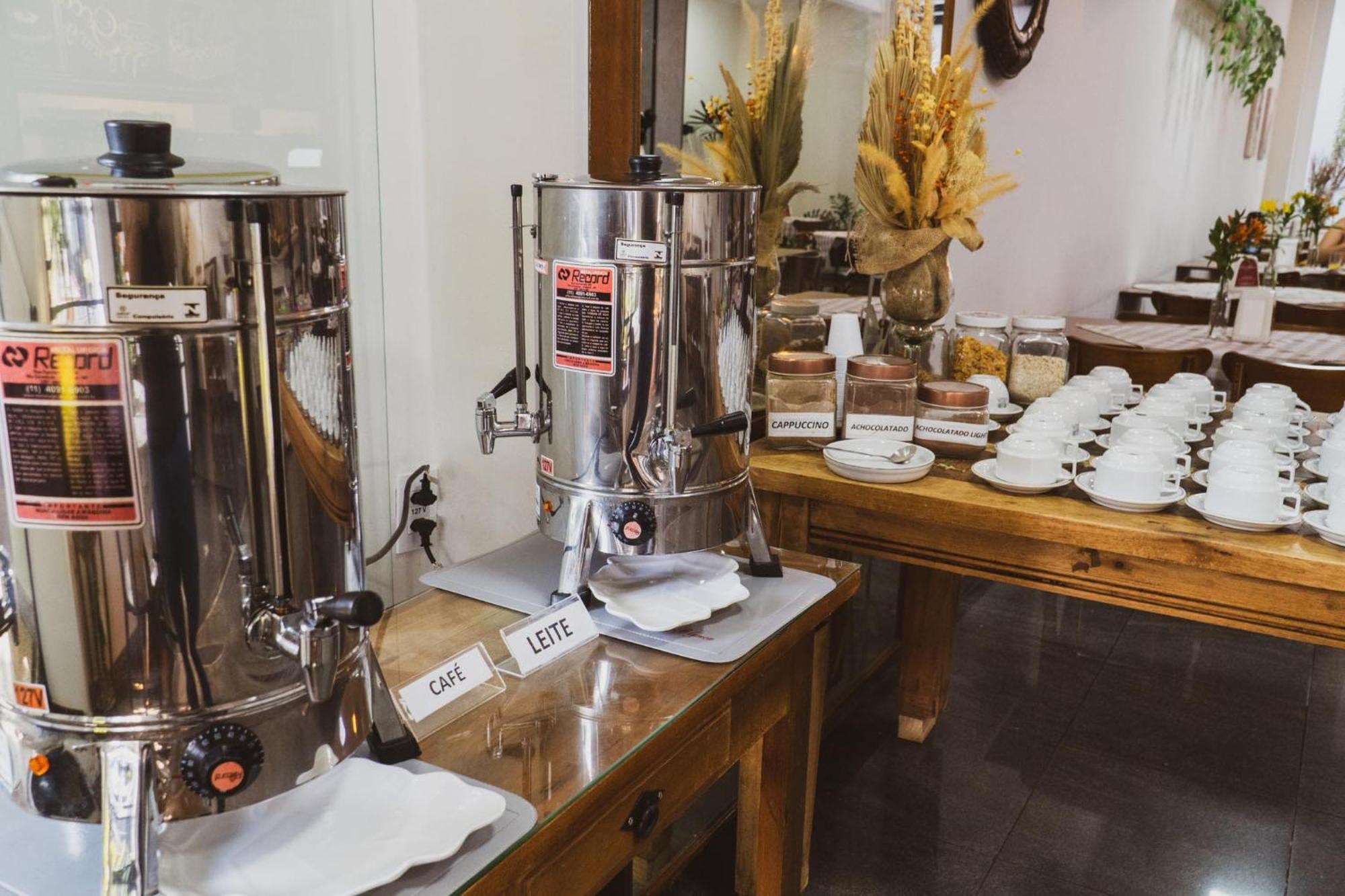 Hotel Casablanca Santa Bárbara dʼOeste Buitenkant foto